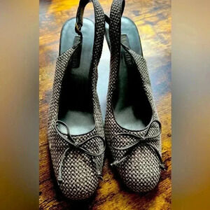 Ann Marino | ladies sling back heels, shoes. Size: 8.5